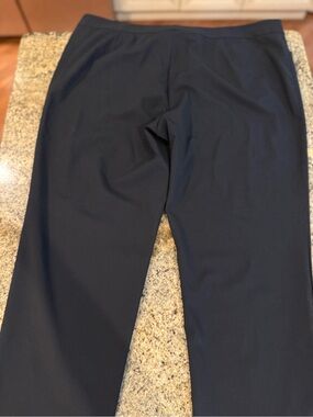 Lafayette New York 148 Classic Black Straight-Leg Pants Lightweight Wool Size 16